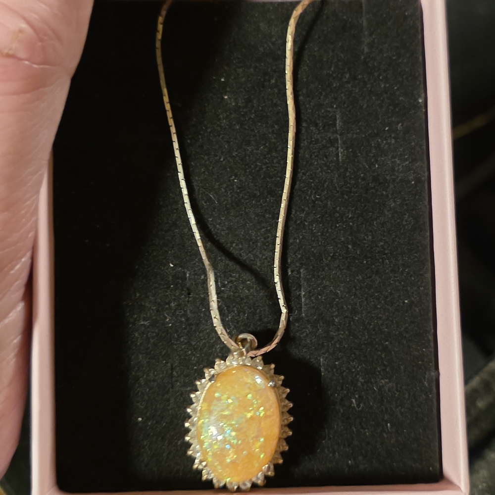 Beautiful Gold Necklace Bundle Untested - image 6